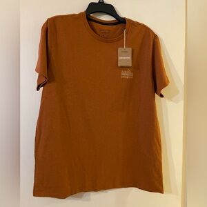 Patagonia Unisex Strataspire Responsibili Short Sleeve Tee Men-L, Women-XL Rust